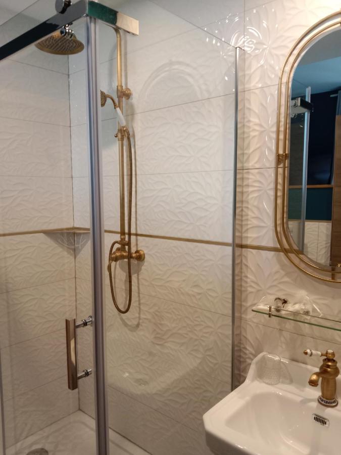 La Belle Epoque & Spa Cournon-d'Auvergne Εξωτερικό φωτογραφία