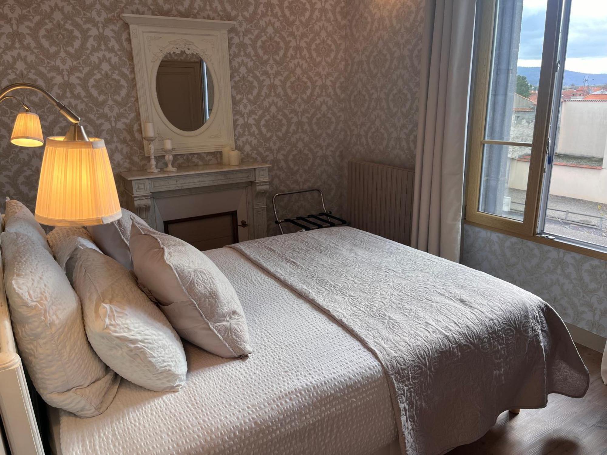 La Belle Epoque & Spa Cournon-d'Auvergne Εξωτερικό φωτογραφία